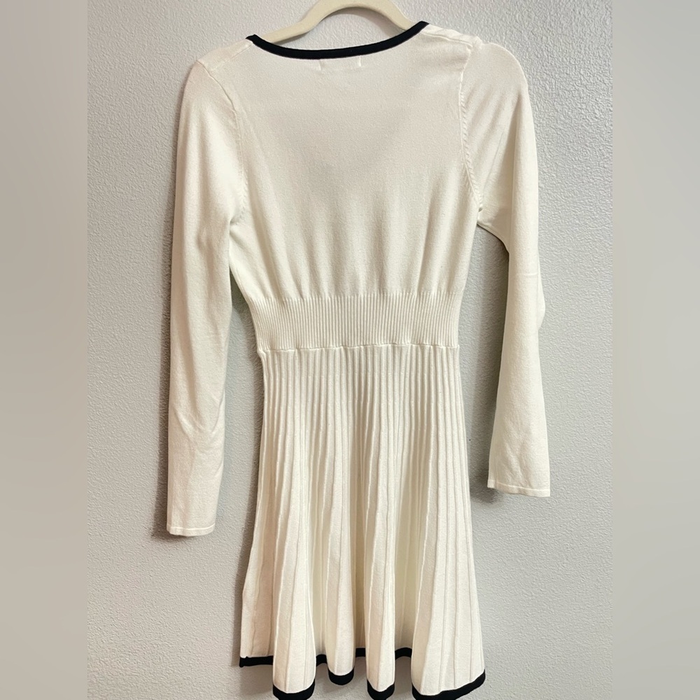 RIHOAS White and Black Trim Pleated Skirt Sweater Midi Dress Size Small NWT - Picture 7 of 8